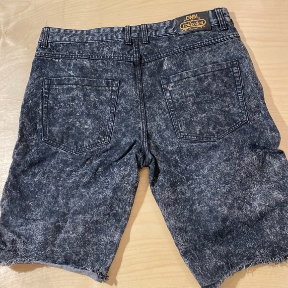 DNM Collection Jean Shorts Size 40 (BK) - Picture 10 of 11